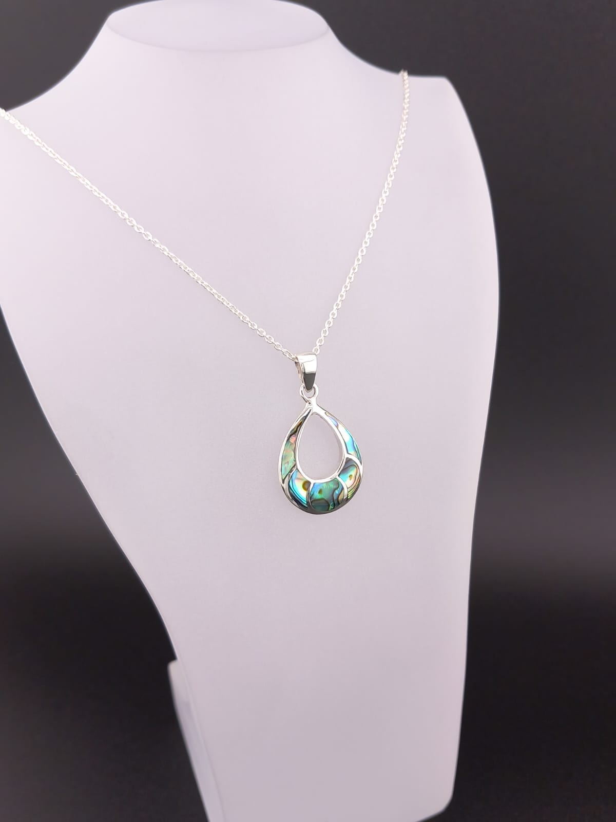 Sterling Silver Large Abalone Shell Pendant Necklace – 18” Trace Chain