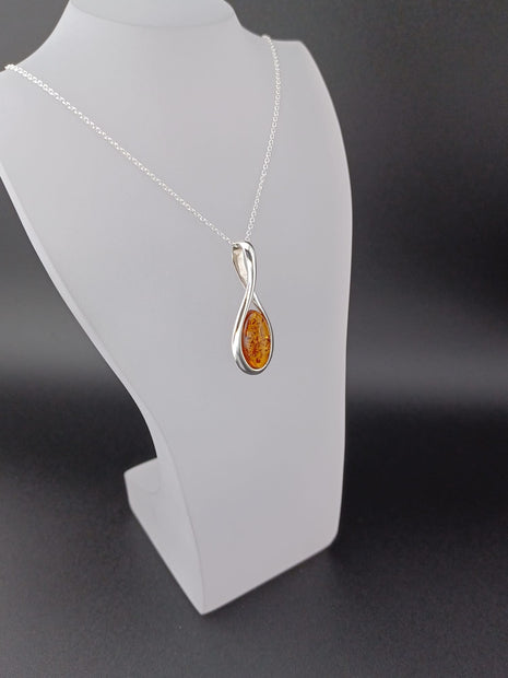 Sterling Silver Amber Twist Pendant Necklace – 18” Trace Chain