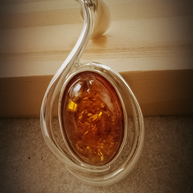 Sterling Silver Amber Wave Pendant Necklace – 18” Trace Chain