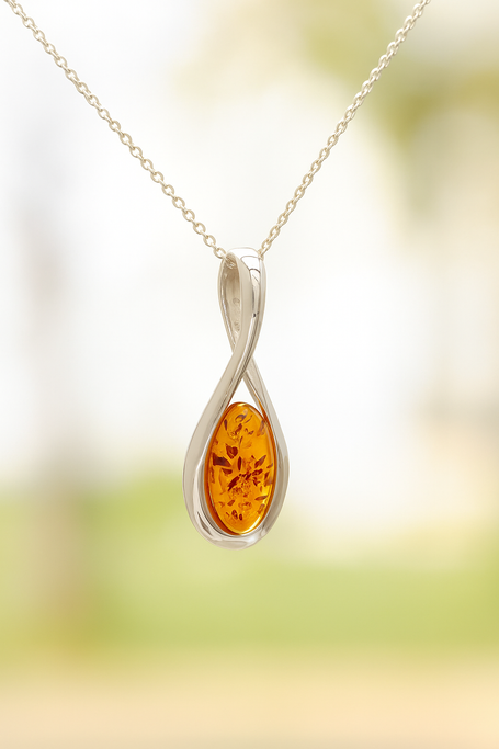 Sterling Silver Amber Twist Pendant Necklace – 18” Trace Chain