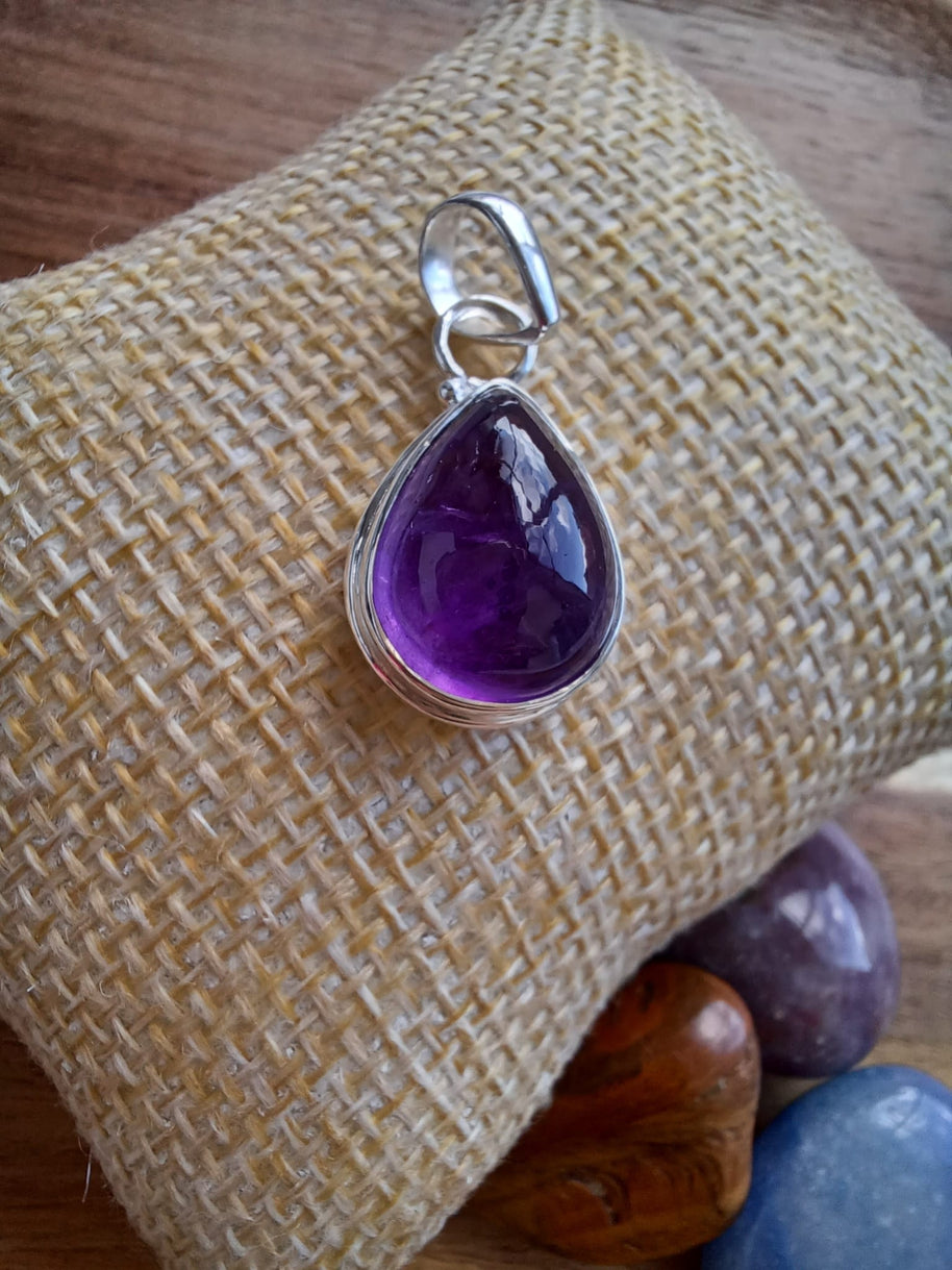 Sterling Silver Amethyst Teardrop Pendant Necklace – 18” Trace Chain