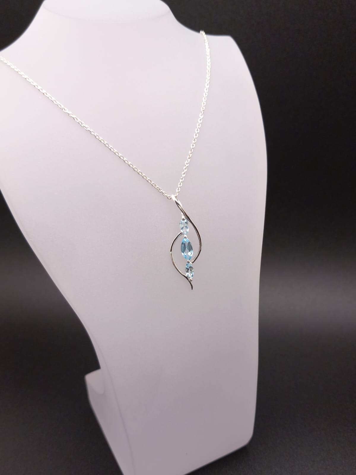 Sterling Silver Double Curve Blue Topaz Pendant Necklace – 18” Trace Chain