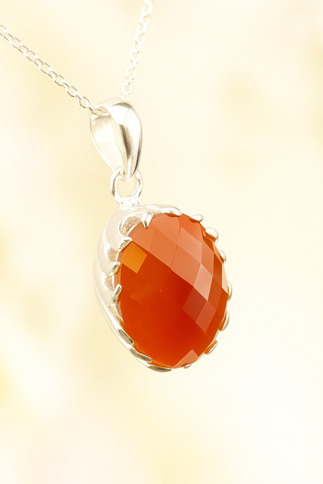 Sterling Silver Faceted Carnelian Pendant Necklace – 18” Trace Chain