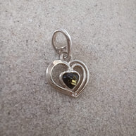 Sterling Silver Green Amber Heart Pendant Necklace – 18” Trace Chain