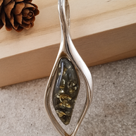 Sterling Silver Green Amber Flame Pendant Necklace – 18” Trace Chain