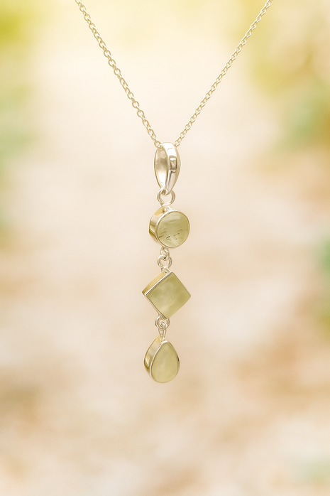 Sterling Silver Green Aventurine Dangle Pendant Necklace – 18” Trace Chain