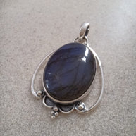 Sterling Silver Labradorite Cabochon Pendant Necklace – 18” Trace Chain