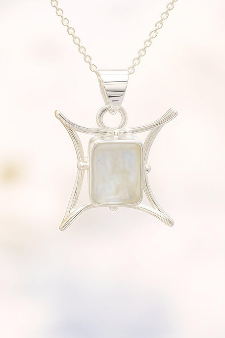 Sterling Silver Moonstone Pendant Necklace – 18” Trace Chain