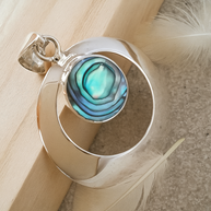 Sterling Silver Abalone Shell Round Pendant Necklace – 18” Trace Chain