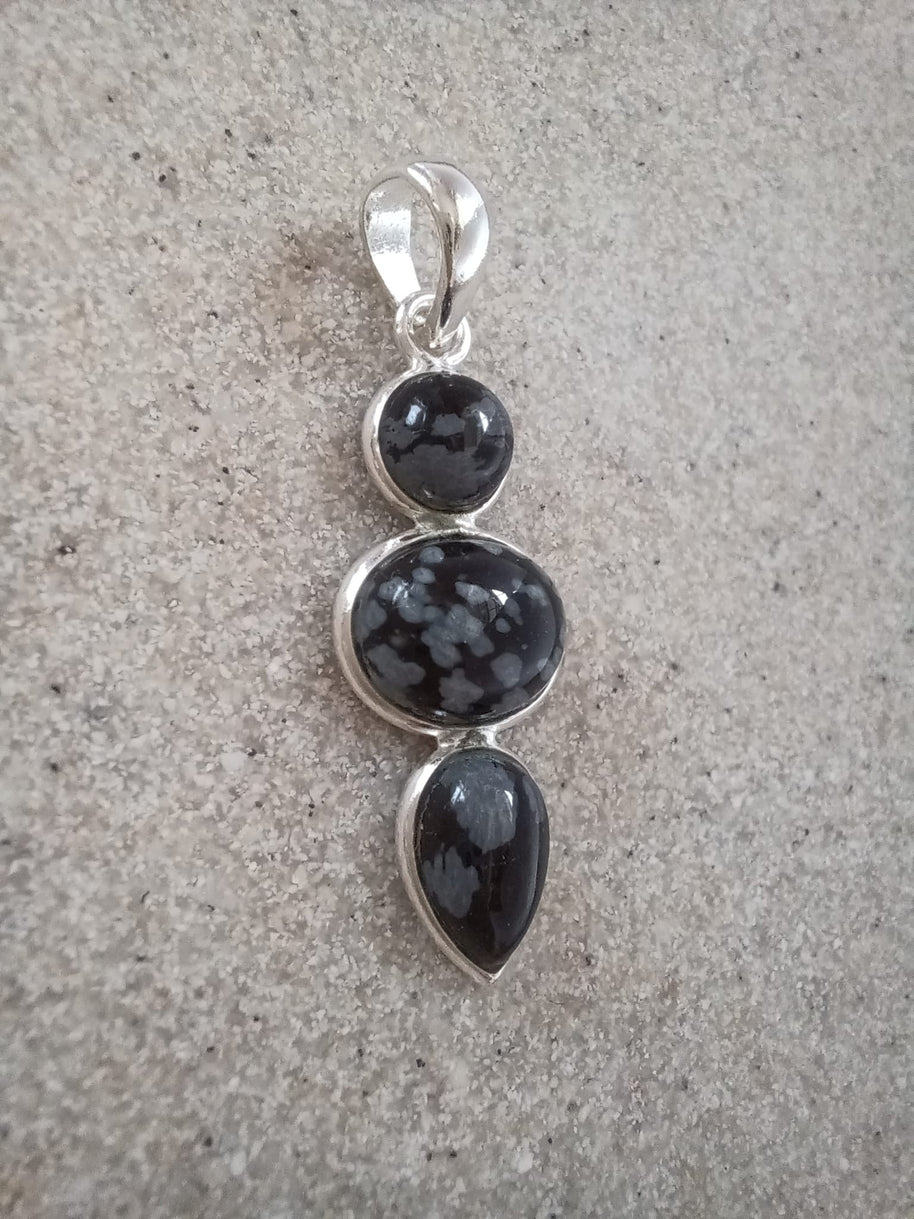 Sterling Silver Snowflake Obsidian Pendant Necklace – 18” Trace Chain